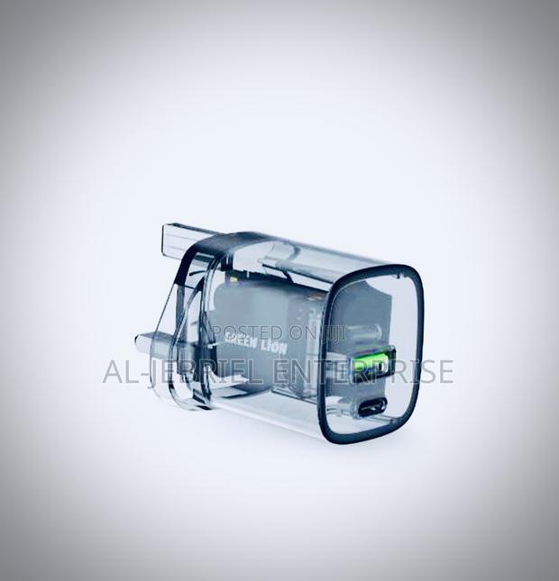 33watts Wall Charging Adapter · Photo 3