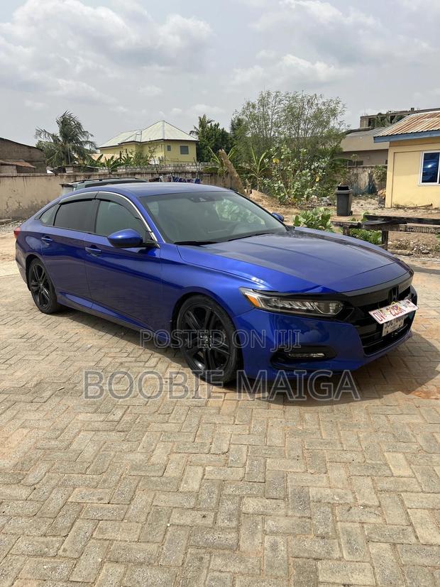 Honda Accord Sport 2018 Blue photo 2