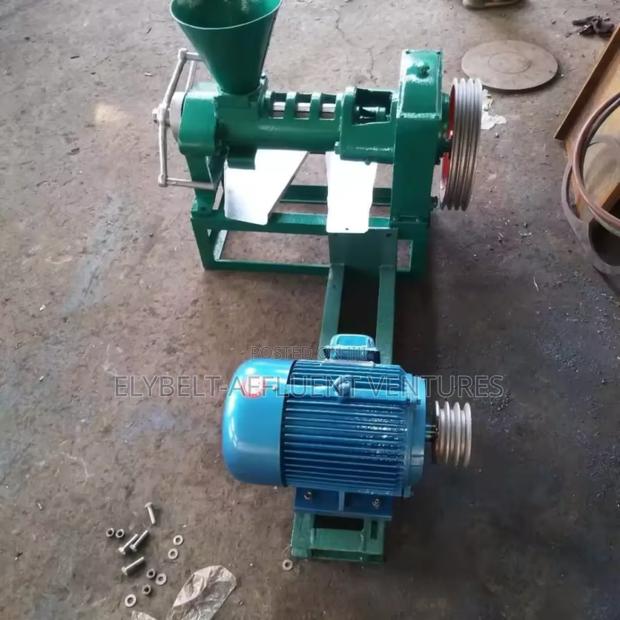 Quality Oil Press Machine photo 2