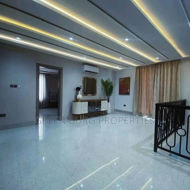 Furnished 5bdrm Mansion in East Legon for sale photo 6