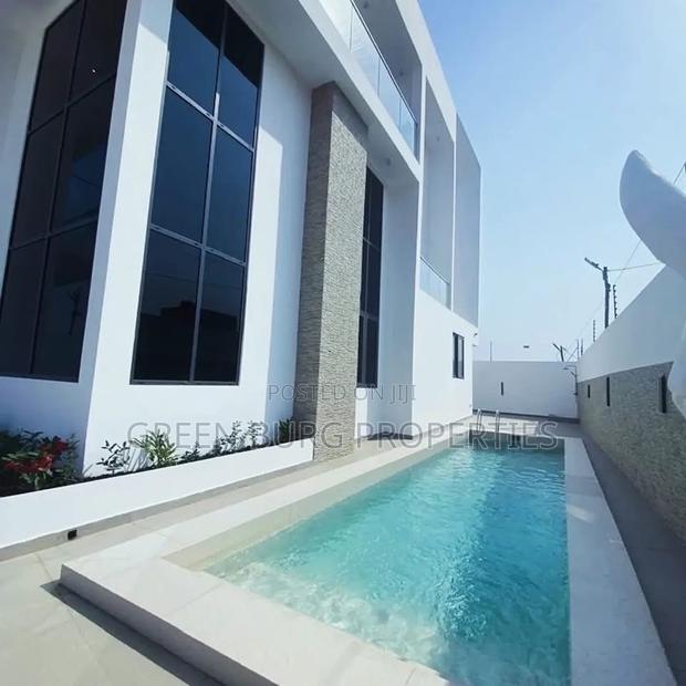 Furnished 5bdrm Mansion in East Legon for sale photo 10