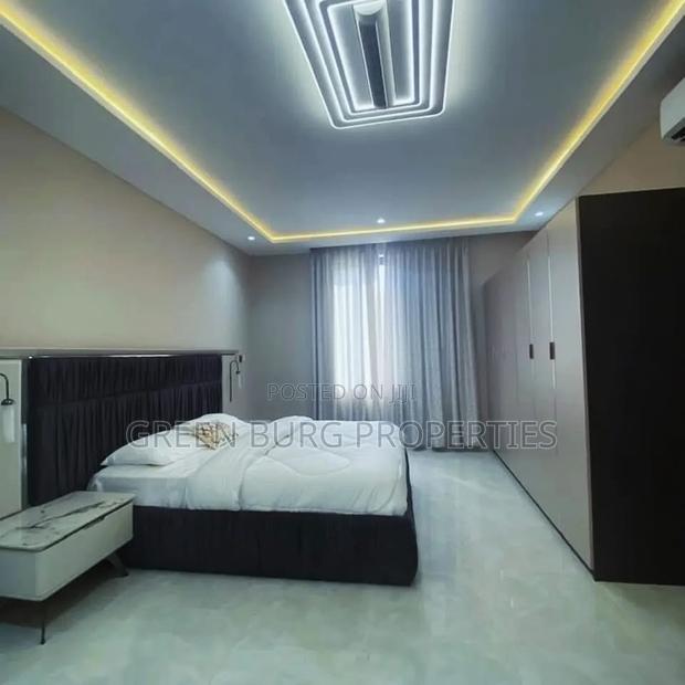 Furnished 5bdrm Mansion in East Legon for sale photo 8