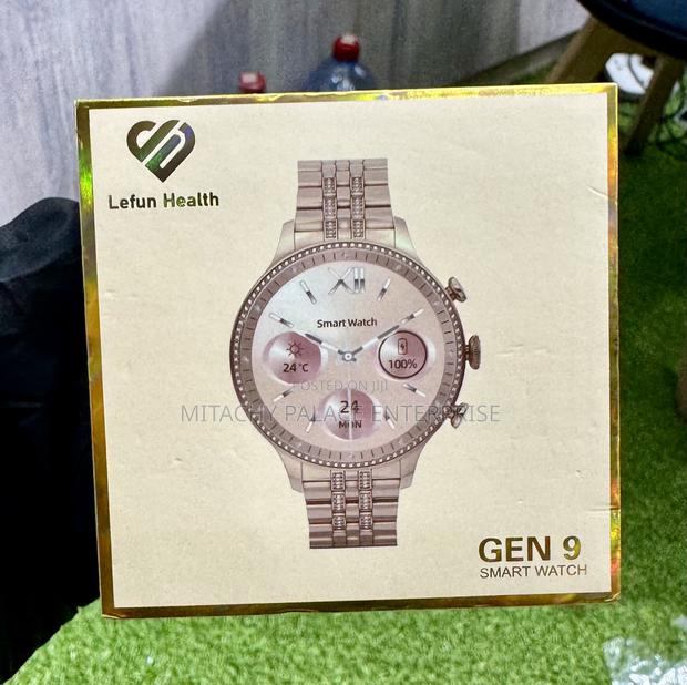 Gold Chain Gen 9 Smart Watch · Photo 1