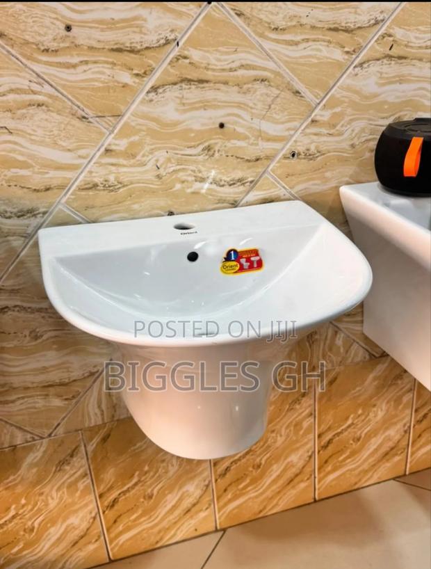 Wall Hung Basin- Wall Mounted Basin · Photo 3