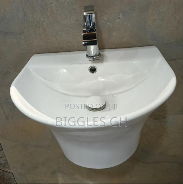 Wall Hung Basin- Wall Mounted Basin · Photo 4