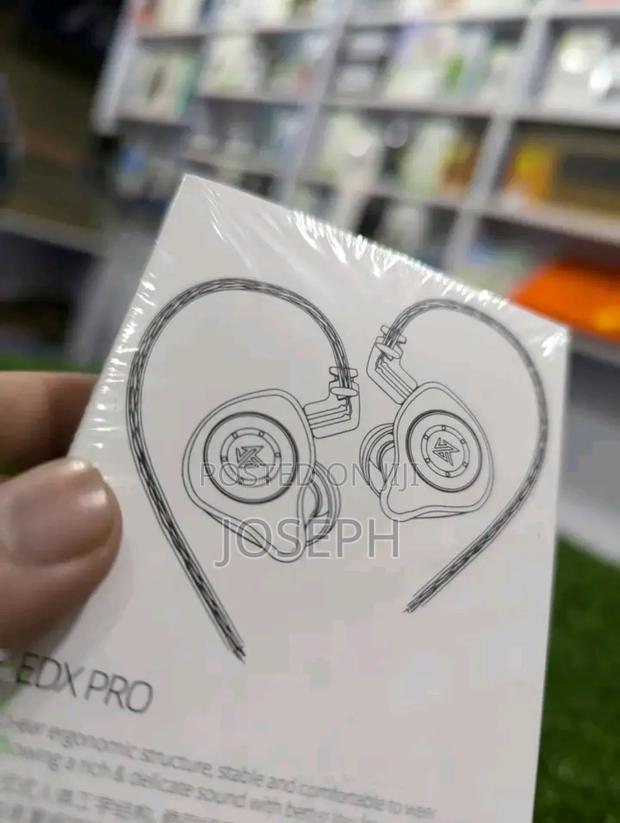 In Ear Monitor Stage · Photo 3