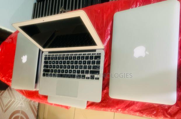 Laptop Apple MacBook Air 2015 4GB Intel Core I5 SSD 128GB photo 2