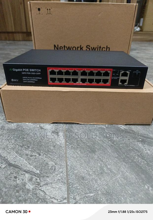 Poe Network Switch 16 Ports · Photo 3