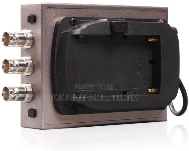 SDI ⇌ HDMI Cross Converter · Photo 2
