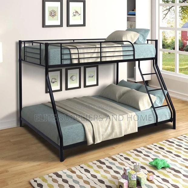 Metal Bunk Bed/Twin Bed (Double + Single ) · Photo 1