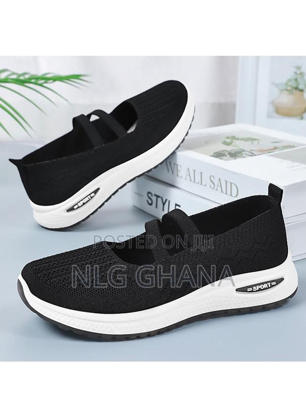 Lightweight Breathable Comfortable Mesh Soft Sole Slip-on Sh · Photo 2