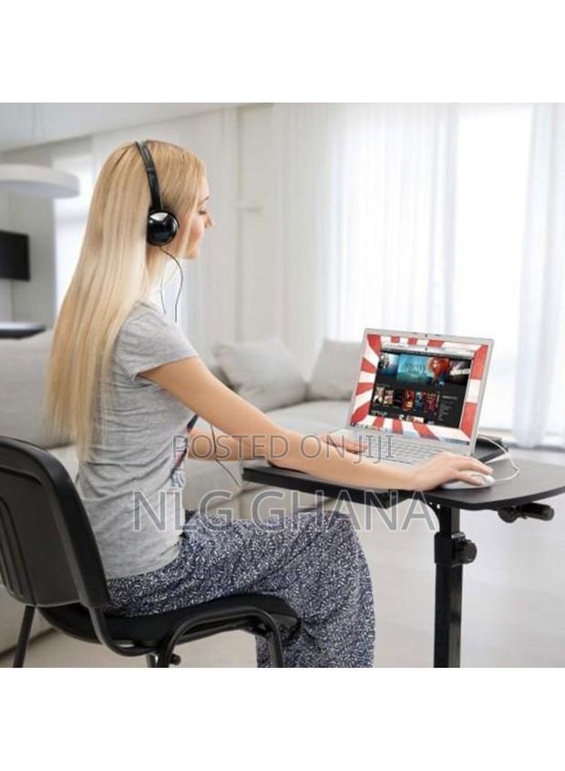 Wood Panels Steel Frame Laptop Table With 4 Lockable Caste · Photo 3