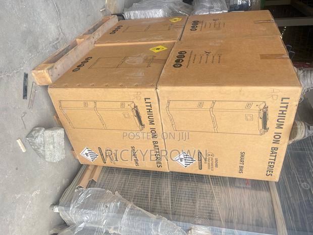 51.2v 300ah (15 Kwh) Lithium Battery Big Promo photo 2