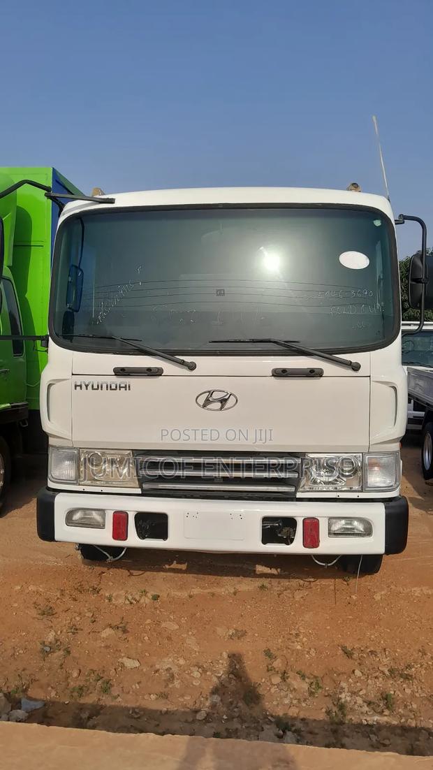 Hyundai 5ton Truck (Mega)