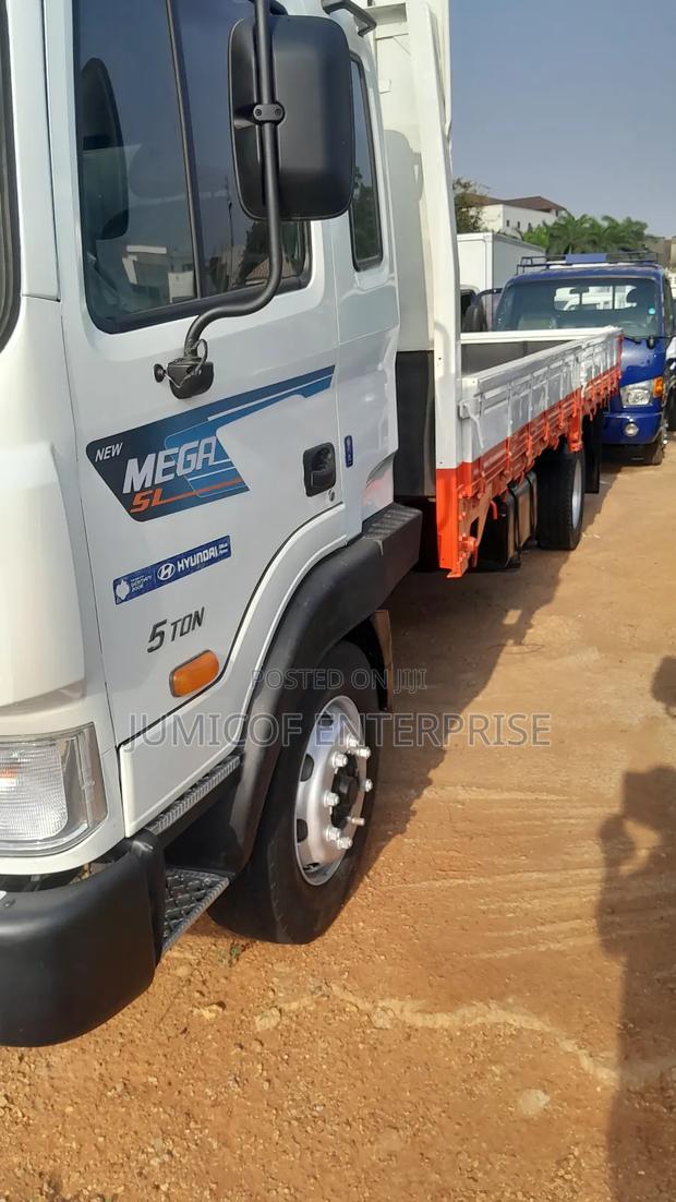 Hyundai 5ton Truck (Mega)