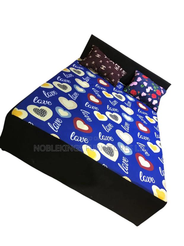 Inbuilt Bed Frame and Mattress Together · Photo 4