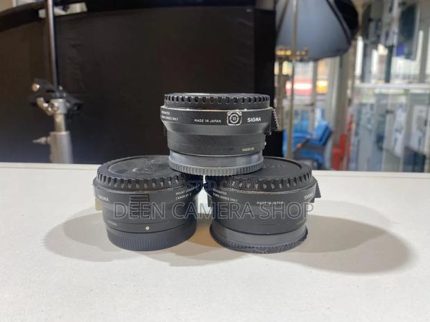 Sigma Mc-11 Mount Adapter for Canon Lenses on Sony Cameras · Photo 2
