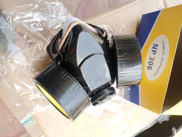 Respirator · Photo 3