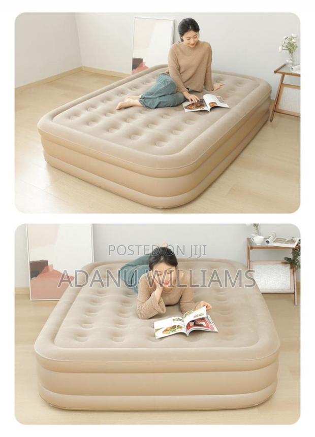 High Quality Inflatable Airbed Mattress Built With Pump · Photo 2