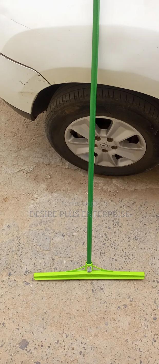 Floor Squeegee Floor Wipes photo 3