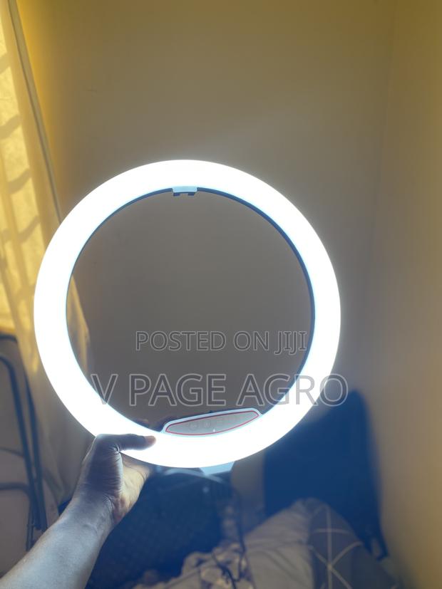 18” Ring Light photo 3