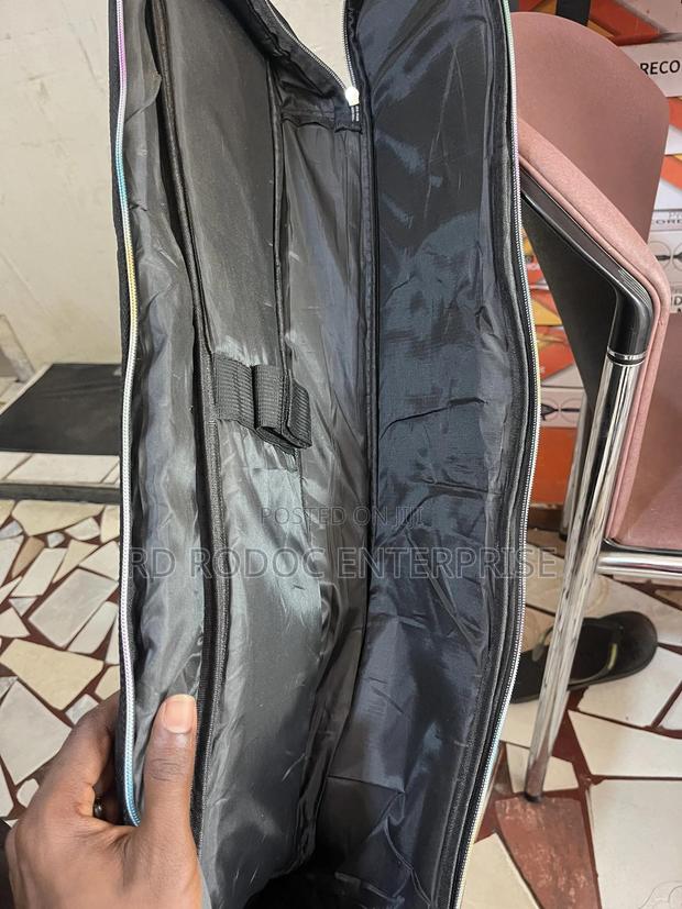 Bass Guitar Bag · Photo 4