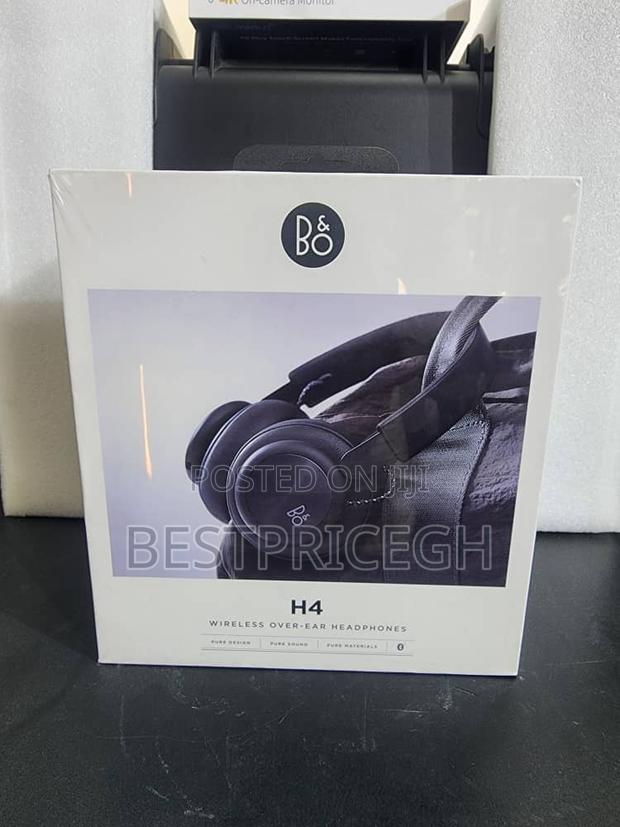 Bang Olufsen (BO ) Headphones · Photo 4