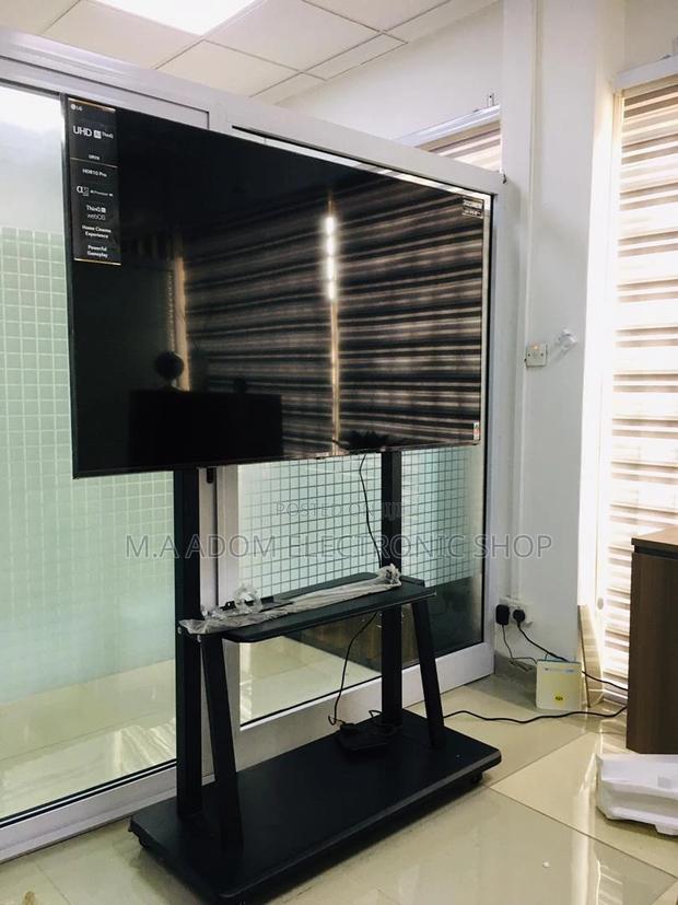Tv Stand (70"-100") · Photo 2