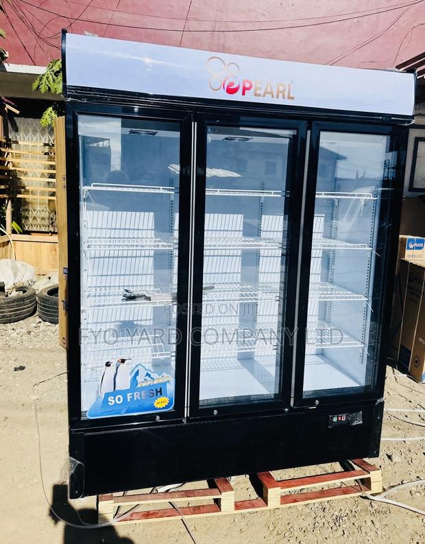 Pearl Commercial 3doors Original Display Fridge · Photo 2