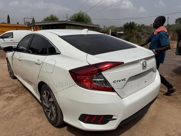 Honda Civic Si Sedan 2018 White photo 6