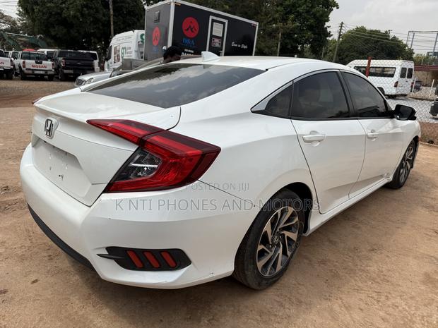 Honda Civic Si Sedan 2018 White
