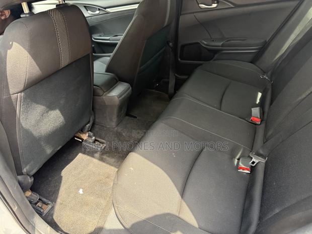 Honda Civic Si Sedan 2018 White photo 4