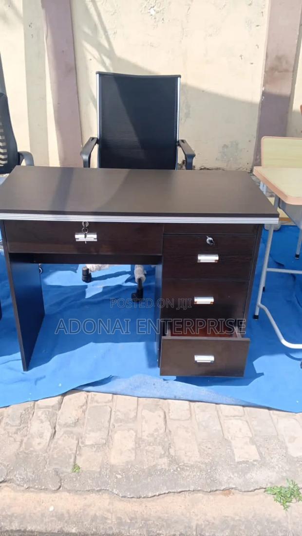 Cute Office Table Gtf128 · Photo 1