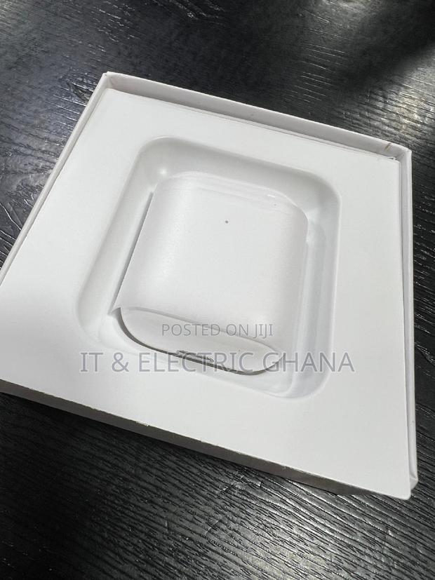 Wireless Earbud photo 2