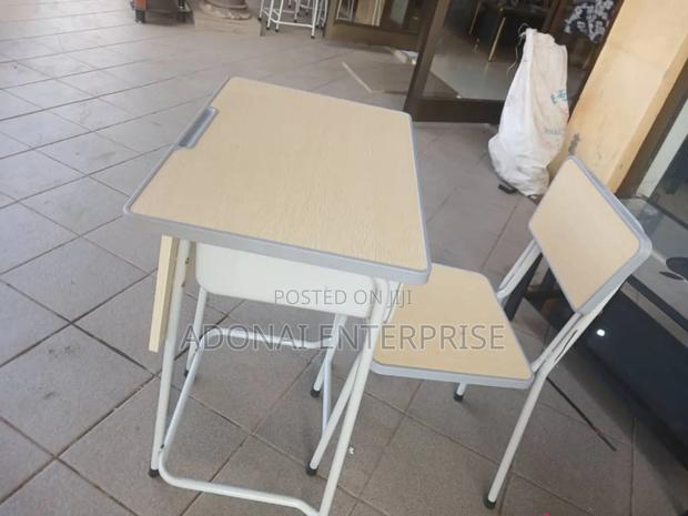 Student Desk Table and Chair XZ36YTR · Photo 2