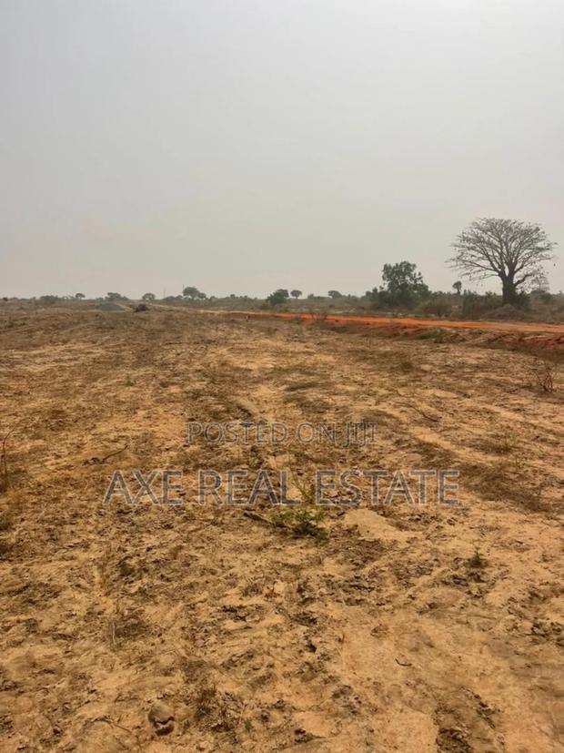 Special Plot Picking Promotion> Prampram Beach Road · Photo 3