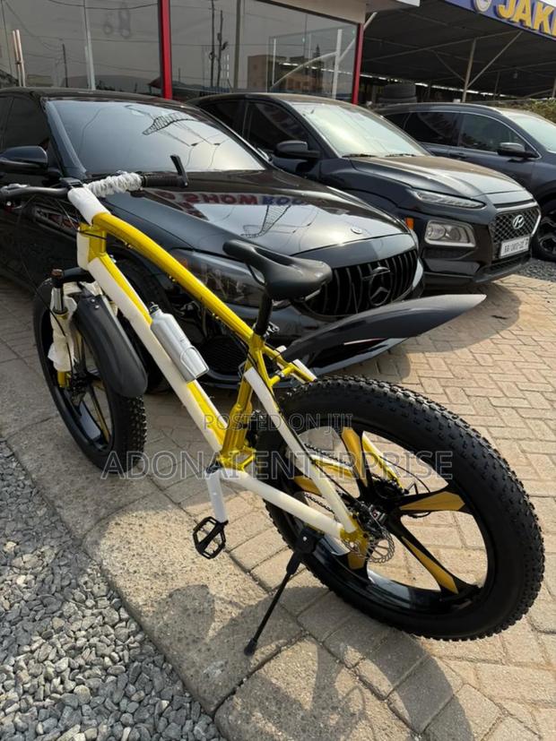 Mountain Bicycle Available · Photo 3