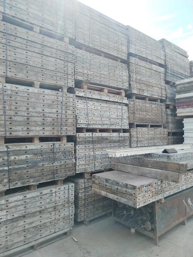 Retaining Wall Formwork /Formworks/ photo 10