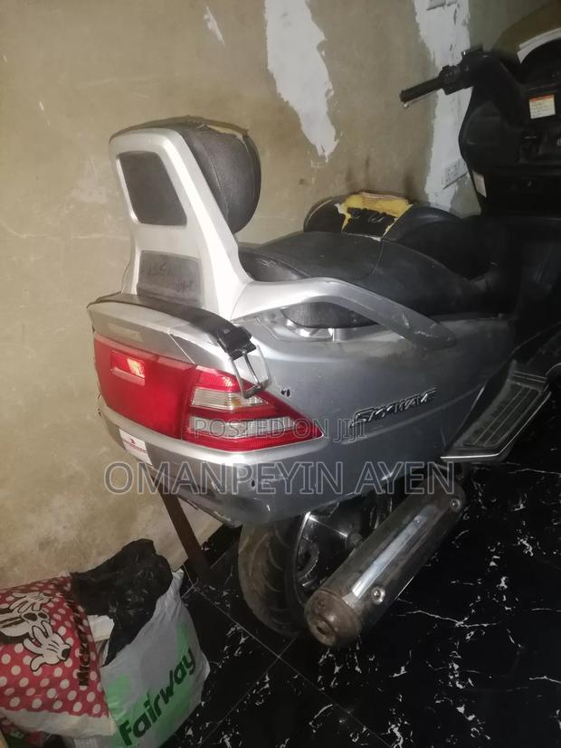 Suzuki Burgman 2013 Gray · Photo 2