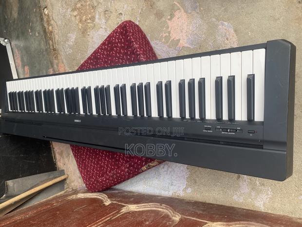 Yamaha P35 Digital Piano · Photo 4