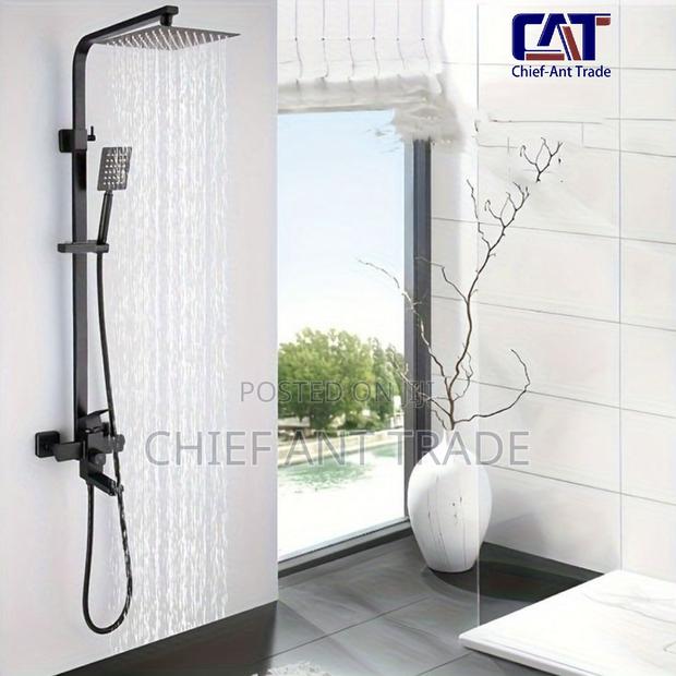 Black Hot and Cold Shower · Photo 3