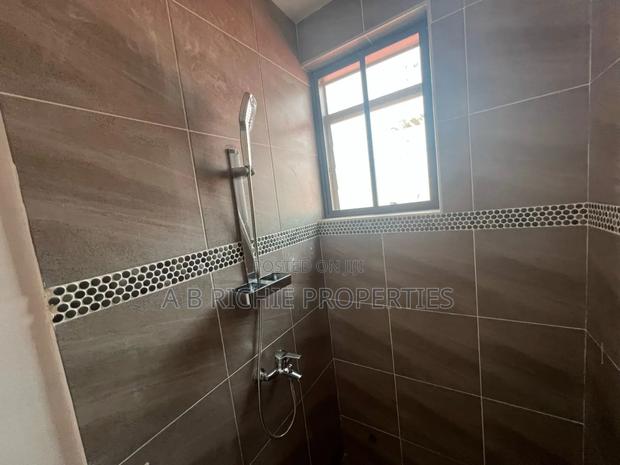 Furnished 2bdrm Apartment in Ab Richie Properties, East Legon for rent · Photo 2