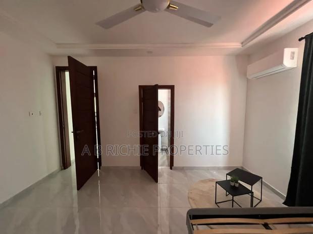 Furnished 2bdrm Apartment in Ab Richie Properties, East Legon for rent · Photo 3