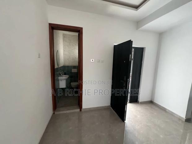 Furnished 2bdrm Apartment in Ab Richie Properties, East Legon for rent · Photo 3