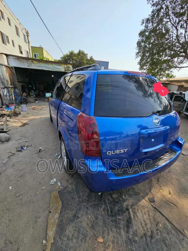 Nissan Quest 2009 Blue