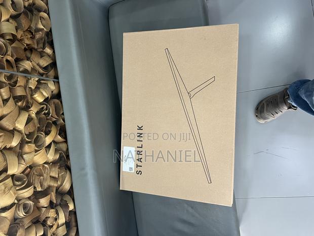 Starlink Business: Enterprise-Grade Satellite · Photo 1