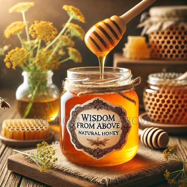 Raw and Undiluted Bee Honey - 100% Natural · Photo 3
