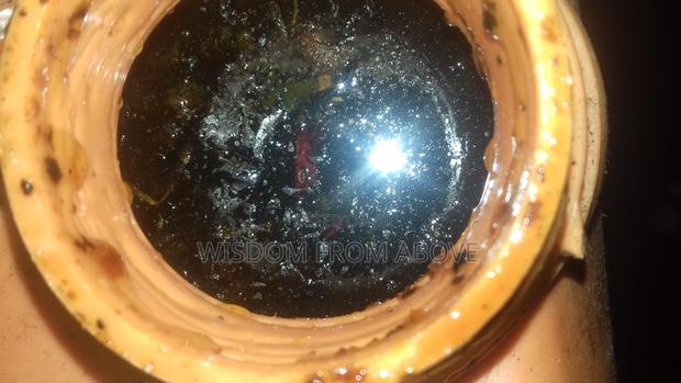 Raw and Unprocessed Natural Honey - 100% Natural · Photo 3