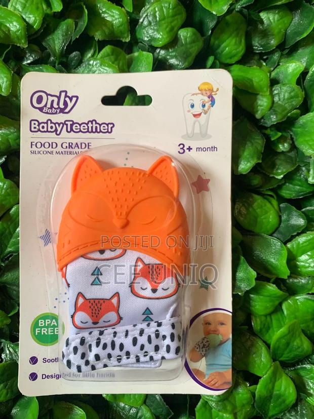 Teething Gloove for Babies · Photo 2