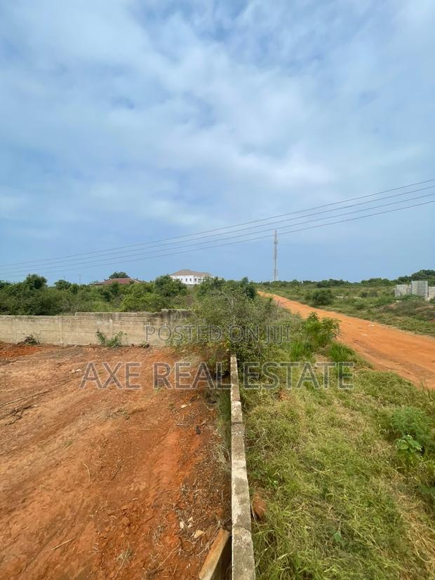 Buy Genuine Lands at Affordable Prices · Photo 4